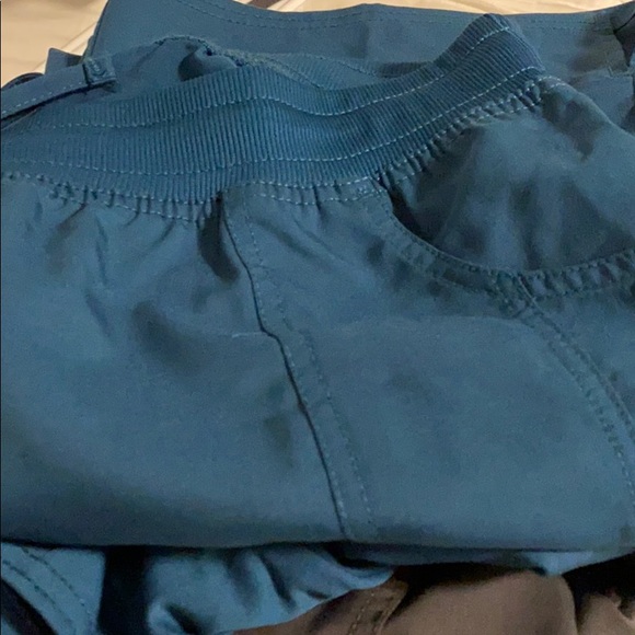 EUC Scrubstar scrubs $30 two sets - Picture 4 of 4